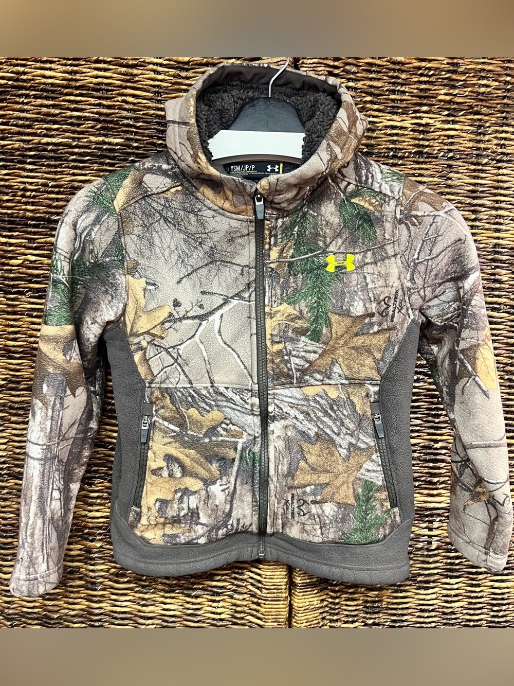 Under Armour- Youth Size:SM, Full Zip Hooded‎ Fleece Jacket